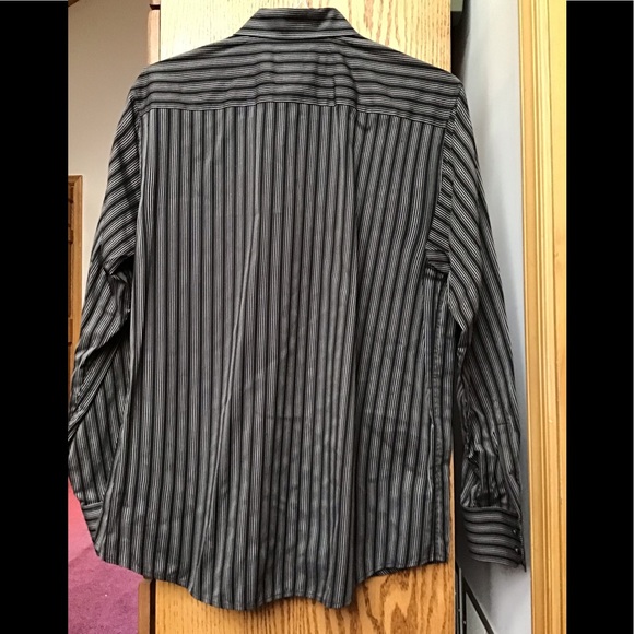 Claiborne men’s dress shirt black/stripes size L - Picture 2 of 4